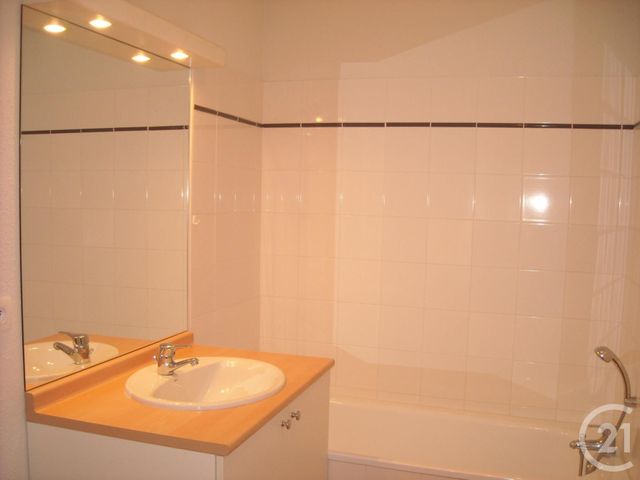 Afficher la photo en grand Studio à vendre - 1 pièce - 25.71 m2 - FOIX - 09 - MIDI-PYRENEES - Century 21 L'Agence