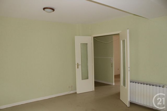 Afficher la photo en grand Appartement F3 à vendre - 3 pièces - 60.0 m2 - FOIX - 09 - MIDI-PYRENEES - Century 21 L'Agence