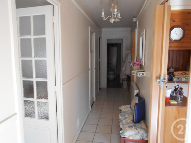 Afficher la photo en grand immeuble à vendre - 211.0 m2 - TARASCON SUR ARIEGE - 09 - MIDI-PYRENEES - Century 21 L'Agence