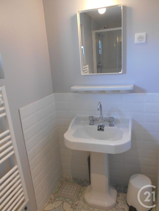 Appartement F2 à louer - 2 pièces - 37.0 m2 - MERCUS GARRABET - 09 - MIDI-PYRENEES - Century 21 L'Agence Appartement F2 à louer - 2 pièces - 37.0 m2 - MERCUS GARRABET - 09 - MIDI-PYRENEES - Century 21 L'Agence