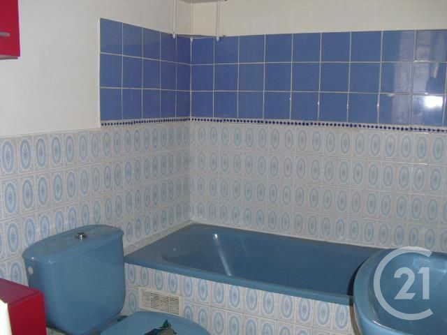 Appartement F2 à louer - 2 pièces - 32.5 m2 - FOIX - 09 - MIDI-PYRENEES - Century 21 L'Agence Appartement F2 à louer - 2 pièces - 32.5 m2 - FOIX - 09 - MIDI-PYRENEES - Century 21 L'Agence