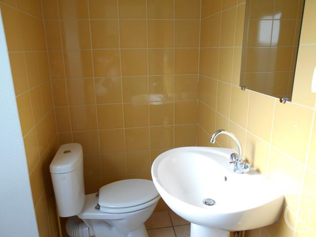 Appartement F2 à louer - 2 pièces - 37.0 m2 - FOIX - 09 - MIDI-PYRENEES - Century 21 L'Agence Appartement F2 à louer - 2 pièces - 37.0 m2 - FOIX - 09 - MIDI-PYRENEES - Century 21 L'Agence
