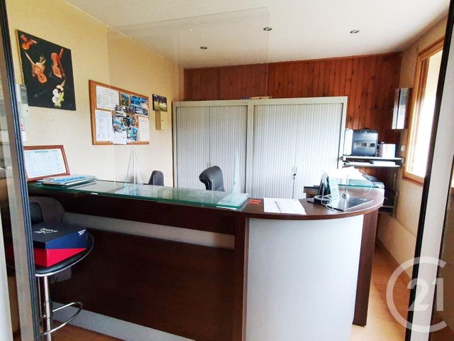 Afficher la photo en grand commerce à vendre - 800.0 m2 - 09 - MIDI-PYRENEES - Century 21 L'Agence