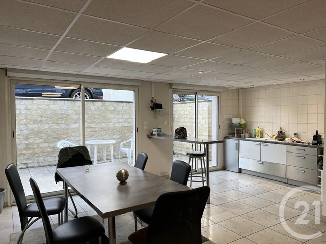 Appartement Local à louer - 1 pièce - 52.0 m2 - FOIX - 09 - MIDI-PYRENEES - Century 21 L'Agence