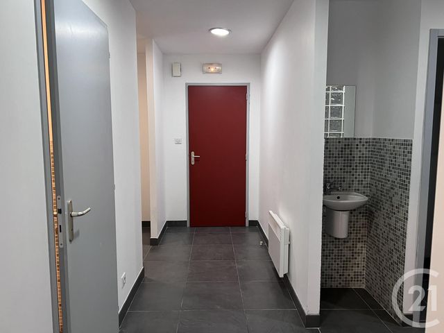 Appartement Local à louer - 2 pièces - 76.0 m2 - FOIX - 09 - MIDI-PYRENEES - Century 21 L'Agence
