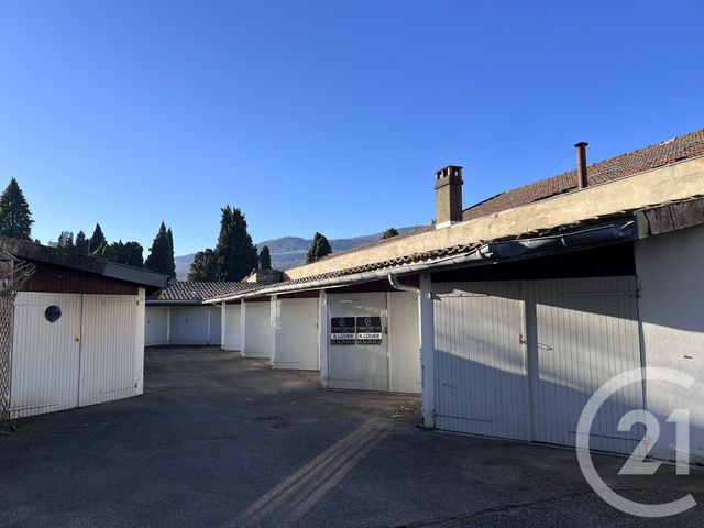 parking à louer - 12.0 m2 - FOIX - 09 - MIDI-PYRENEES - Century 21 L'Agence