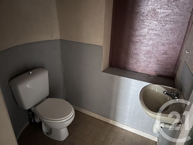 Appartement à louer - 2 pièces - 41.0 m2 - FOIX - 09 - MIDI-PYRENEES - Century 21 L'Agence