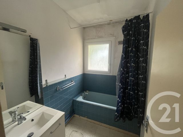 Appartement T3 à vendre - 3 pièces - 76.56 m2 - FOIX - 09 - MIDI-PYRENEES - Century 21 L'Agence