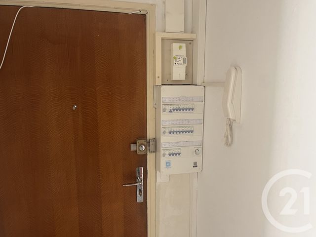 Appartement T3 à vendre - 3 pièces - 74.71 m2 - FOIX - 09 - MIDI-PYRENEES - Century 21 L'Agence