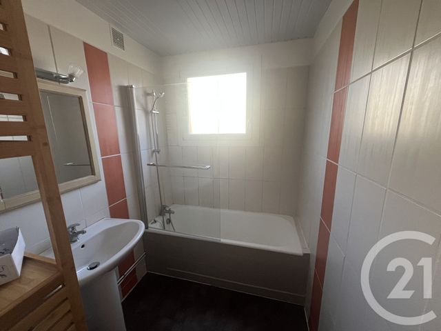 Appartement T3 à vendre - 3 pièces - 74.71 m2 - FOIX - 09 - MIDI-PYRENEES - Century 21 L'Agence