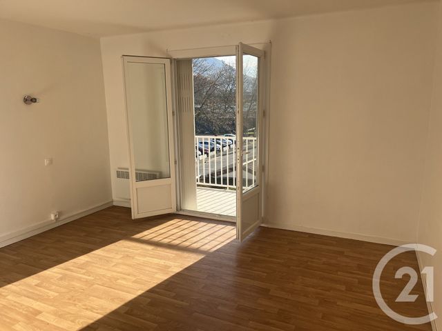 Appartement T3 à vendre - 3 pièces - 74.71 m2 - FOIX - 09 - MIDI-PYRENEES - Century 21 L'Agence