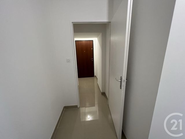 Appartement T2 à louer - 2 pièces - 41.35 m2 - FOIX - 09 - MIDI-PYRENEES - Century 21 L'Agence