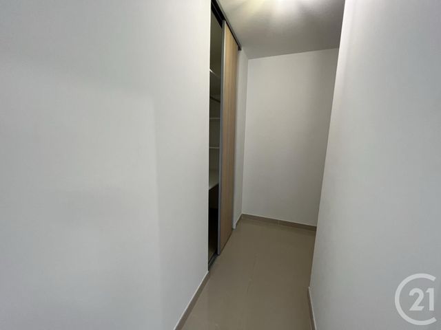 Appartement T2 à louer - 2 pièces - 41.35 m2 - FOIX - 09 - MIDI-PYRENEES - Century 21 L'Agence