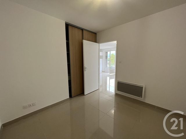 Appartement T2 à louer - 2 pièces - 41.35 m2 - FOIX - 09 - MIDI-PYRENEES - Century 21 L'Agence