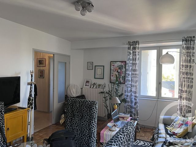 Appartement F2 à louer - 2 pièces - 57.0 m2 - FOIX - 09 - MIDI-PYRENEES - Century 21 L'Agence