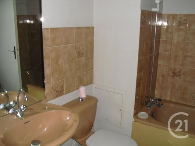 Appartement F1 à louer - 1 pièce - 33.0 m2 - FOIX - 09 - MIDI-PYRENEES - Century 21 L'Agence