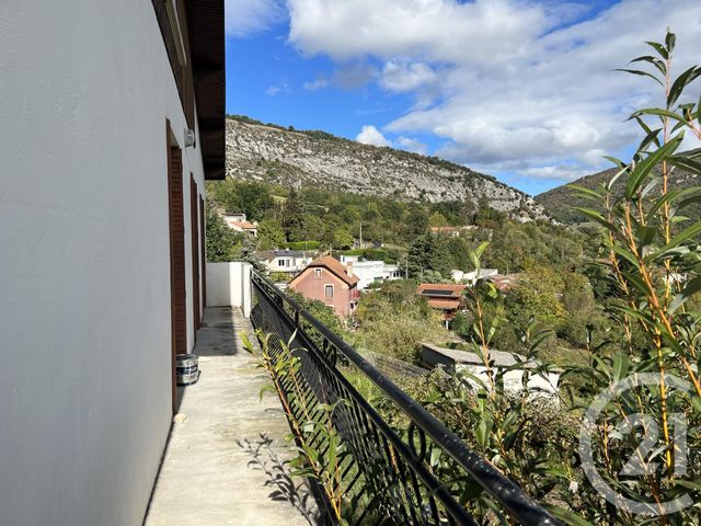 Appartement F5 à louer - 5 pièces - 125.0 m2 - FOIX - 09 - MIDI-PYRENEES - Century 21 L'Agence