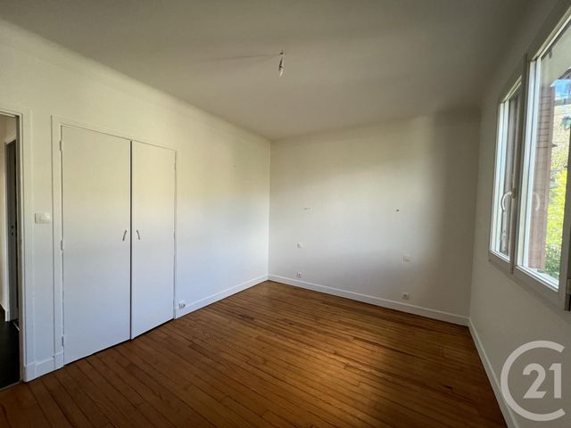 Appartement F5 à louer - 5 pièces - 125.0 m2 - FOIX - 09 - MIDI-PYRENEES - Century 21 L'Agence