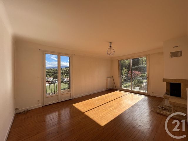 Appartement F5 à louer - 5 pièces - 125.0 m2 - FOIX - 09 - MIDI-PYRENEES - Century 21 L'Agence