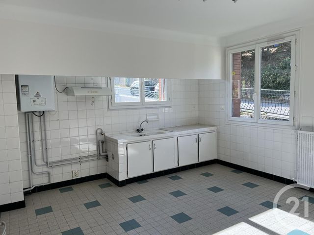Appartement F5 à louer - 5 pièces - 125.0 m2 - FOIX - 09 - MIDI-PYRENEES - Century 21 L'Agence