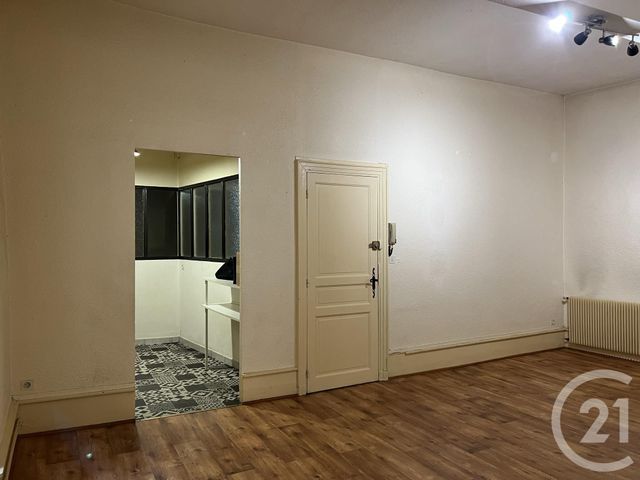 Appartement T3 à louer - 3 pièces - 72.0 m2 - FOIX - 09 - MIDI-PYRENEES - Century 21 L'Agence