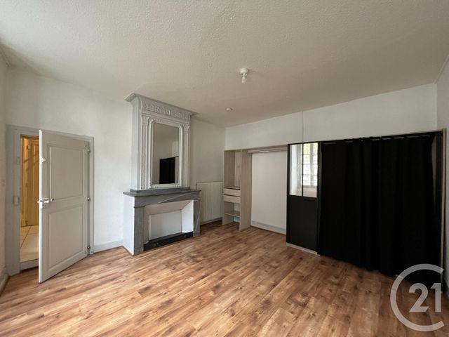 Appartement T3 à louer - 3 pièces - 72.0 m2 - FOIX - 09 - MIDI-PYRENEES - Century 21 L'Agence