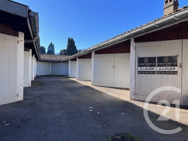 parking à louer - 12.0 m2 - FOIX - 09 - MIDI-PYRENEES - Century 21 L'Agence