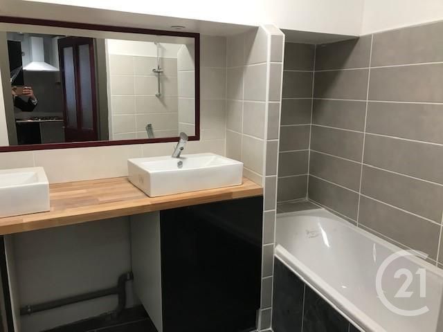 Appartement F4 à louer - 4 pièces - 84.47 m2 - FOIX - 09 - MIDI-PYRENEES - Century 21 L'Agence