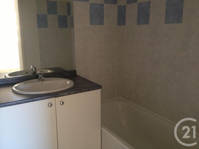 Appartement F2 à louer - 2 pièces - 38.0 m2 - FOIX - 09 - MIDI-PYRENEES - Century 21 L'Agence