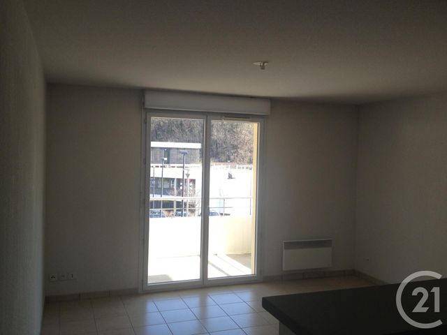 Appartement F2 à louer - 2 pièces - 38.0 m2 - FOIX - 09 - MIDI-PYRENEES - Century 21 L'Agence