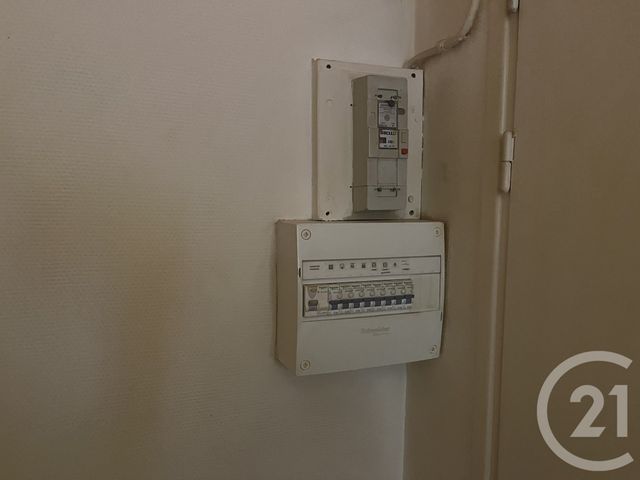 Appartement T2 à vendre - 2 pièces - 35.19 m2 - FOIX - 09 - MIDI-PYRENEES - Century 21 L'Agence