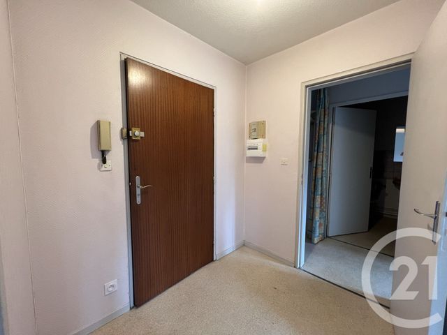 Appartement F2 à louer - 2 pièces - 51.0 m2 - FOIX - 09 - MIDI-PYRENEES - Century 21 L'Agence