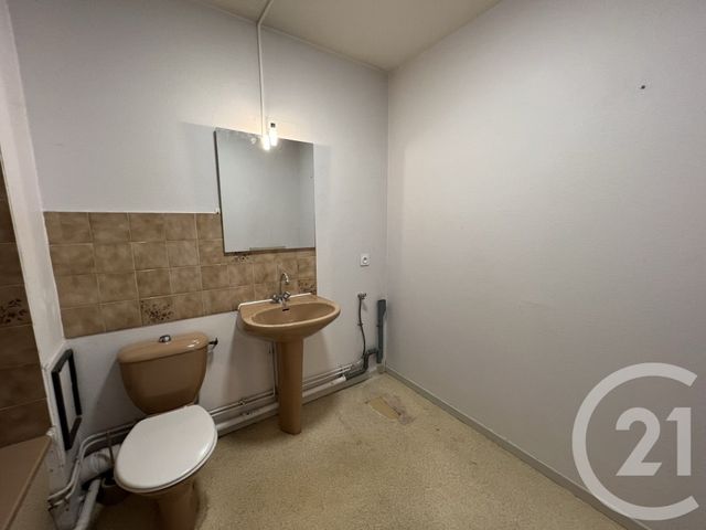 Appartement F2 à louer - 2 pièces - 51.0 m2 - FOIX - 09 - MIDI-PYRENEES - Century 21 L'Agence