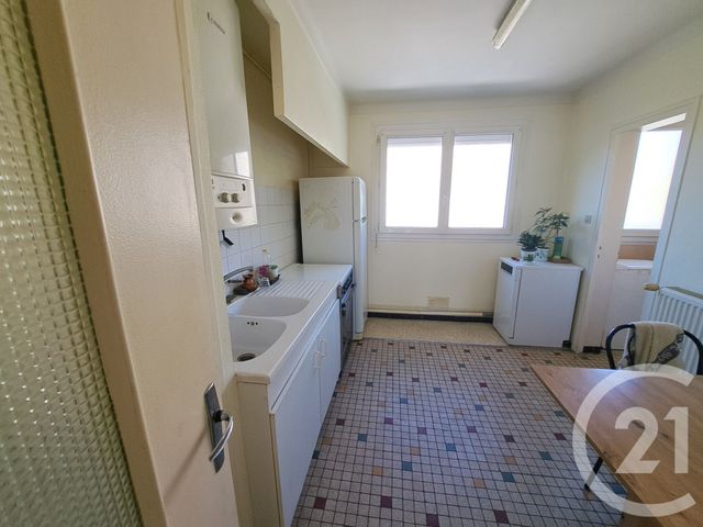 Appartement F3 à vendre - 3 pièces - 74.19 m2 - FOIX - 09 - MIDI-PYRENEES - Century 21 L'Agence