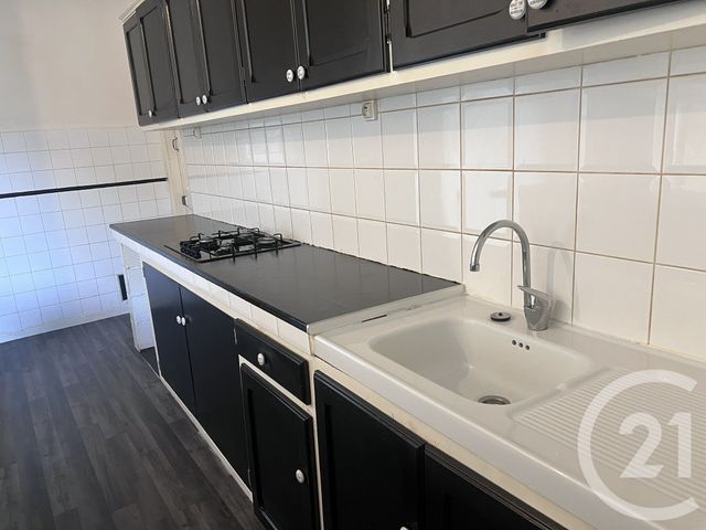 Appartement T2 à louer - 3 pièces - 111.0 m2 - VARILHES - 09 - MIDI-PYRENEES - Century 21 L'Agence