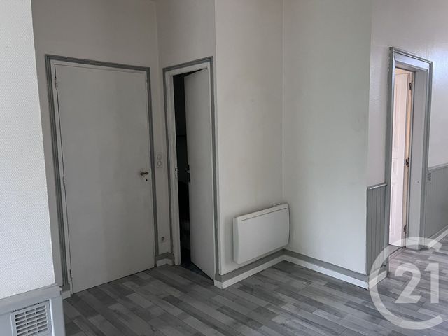 Appartement T2 à louer - 3 pièces - 111.0 m2 - VARILHES - 09 - MIDI-PYRENEES - Century 21 L'Agence