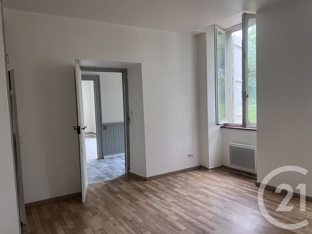 Appartement T2 à louer - 3 pièces - 111.0 m2 - VARILHES - 09 - MIDI-PYRENEES - Century 21 L'Agence