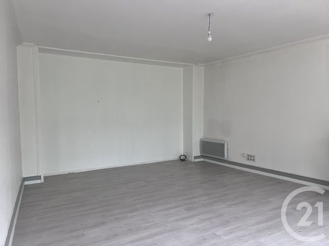 Appartement T2 à louer - 3 pièces - 111.0 m2 - VARILHES - 09 - MIDI-PYRENEES - Century 21 L'Agence