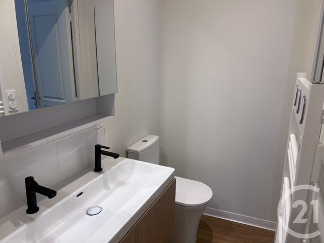 Appartement T3 à louer - 3 pièces - 81.14 m2 - FOIX - 09 - MIDI-PYRENEES - Century 21 L'Agence