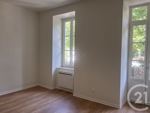 Appartement T3 à louer - 3 pièces - 81.14 m2 - FOIX - 09 - MIDI-PYRENEES - Century 21 L'Agence