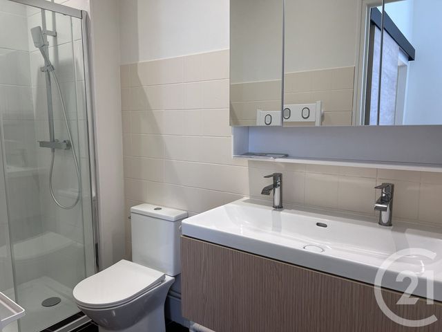 Appartement T3 à louer - 3 pièces - 81.14 m2 - FOIX - 09 - MIDI-PYRENEES - Century 21 L'Agence