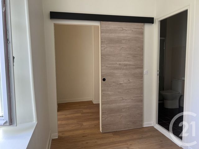 Appartement T3 à louer - 3 pièces - 81.14 m2 - FOIX - 09 - MIDI-PYRENEES - Century 21 L'Agence