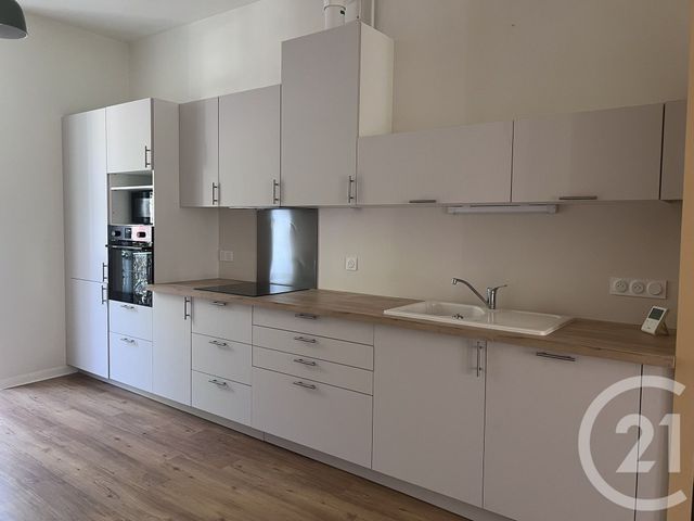 Appartement T3 à louer - 3 pièces - 81.14 m2 - FOIX - 09 - MIDI-PYRENEES - Century 21 L'Agence