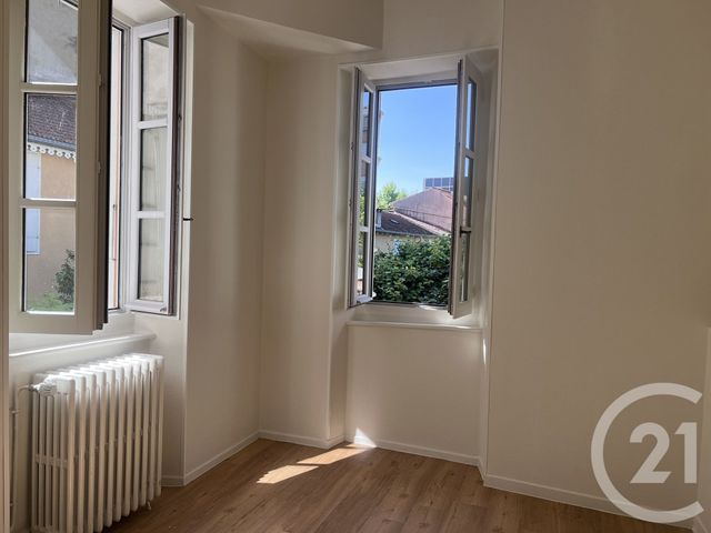 Appartement T3 à louer - 3 pièces - 81.14 m2 - FOIX - 09 - MIDI-PYRENEES - Century 21 L'Agence
