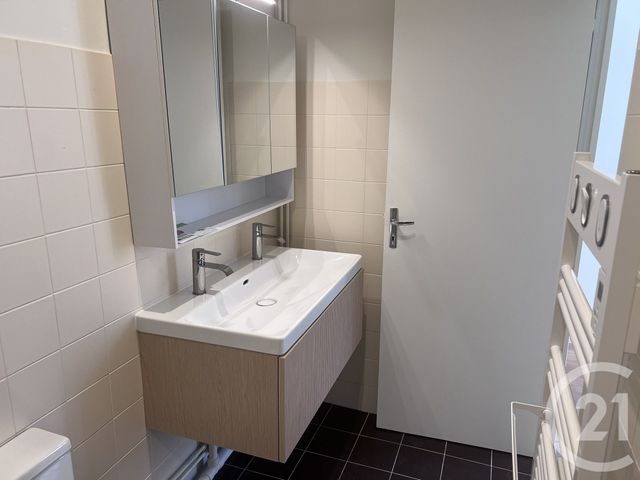 Appartement T3 à louer - 3 pièces - 81.14 m2 - FOIX - 09 - MIDI-PYRENEES - Century 21 L'Agence