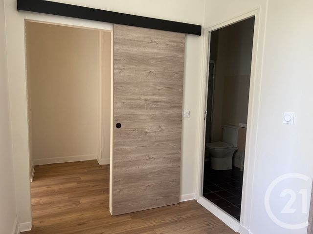 Appartement T3 à louer - 3 pièces - 81.14 m2 - FOIX - 09 - MIDI-PYRENEES - Century 21 L'Agence