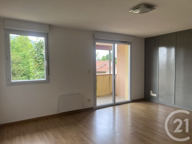 Appartement F2 à louer - 2 pièces - 45.0 m2 - FOIX - 09 - MIDI-PYRENEES - Century 21 L'Agence