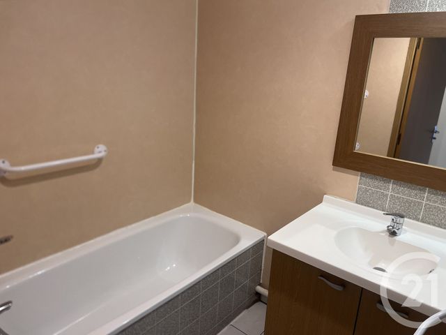 Appartement F2 à louer - 2 pièces - 45.0 m2 - FOIX - 09 - MIDI-PYRENEES - Century 21 L'Agence