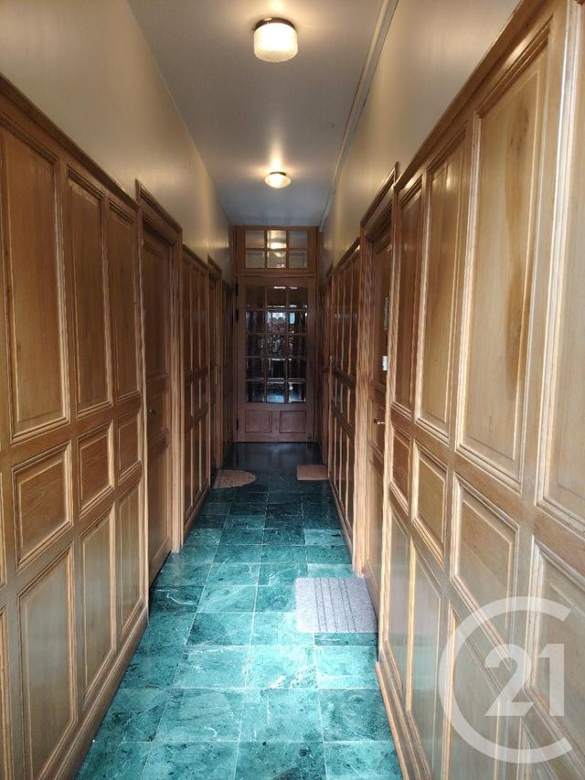 Appartement T3 à vendre - 3 pièces - 88.9 m2 - FOIX - 09 - MIDI-PYRENEES - Century 21 L'Agence