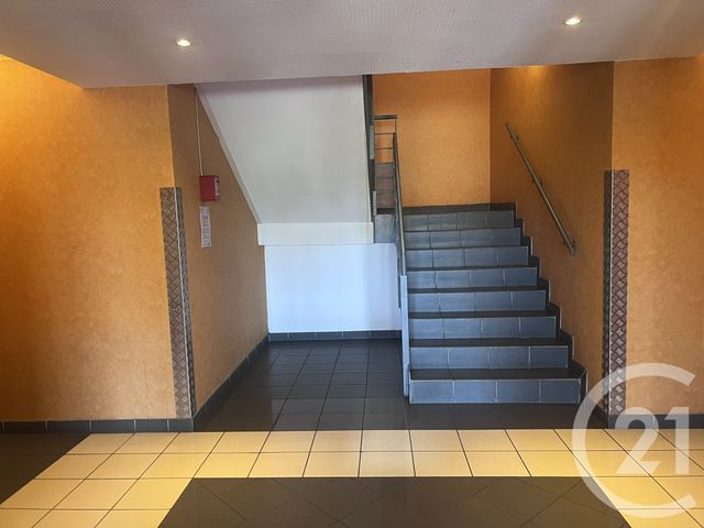 Appartement T2 à louer - 3 pièces - 58.0 m2 - FOIX - 09 - MIDI-PYRENEES - Century 21 L'Agence